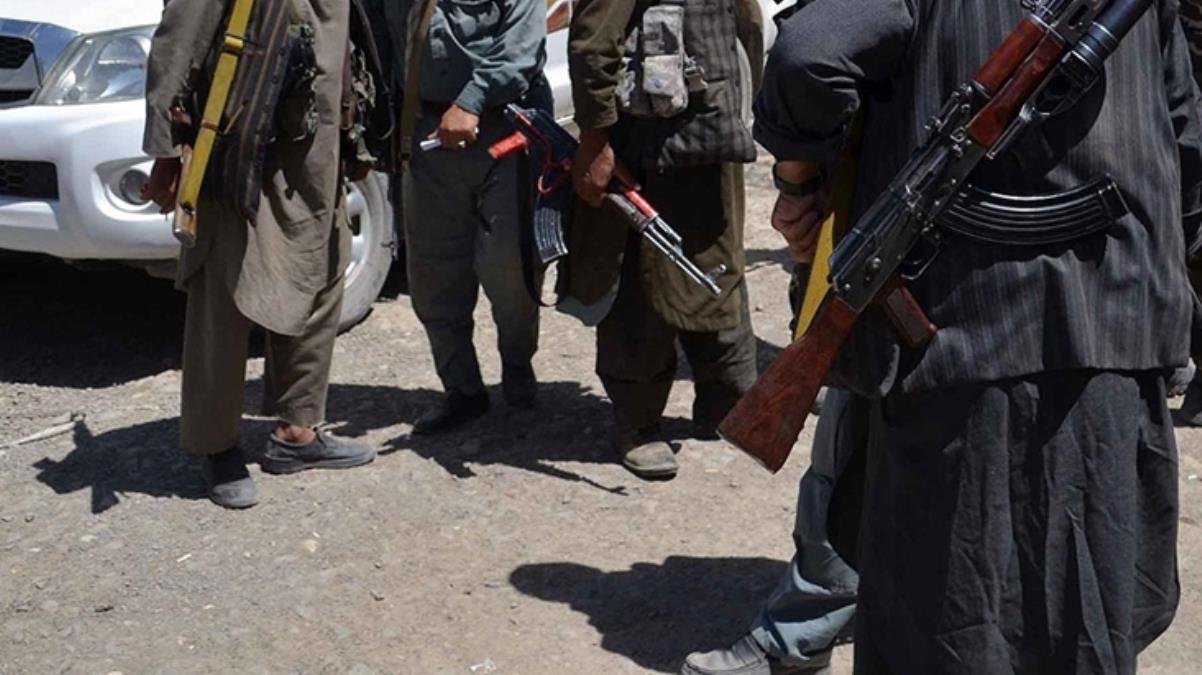 Taliban, ABD’nin milyar dolarlık askeri teçhizatına el koydu! Artık savaş uçakları var
