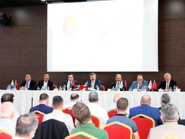 TOBB Başkanı Hisarcıkloğlu’ndan KTO üyeleri ile buluştu