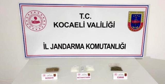 Uyuşturucuyu satamadan gözaltına alındı