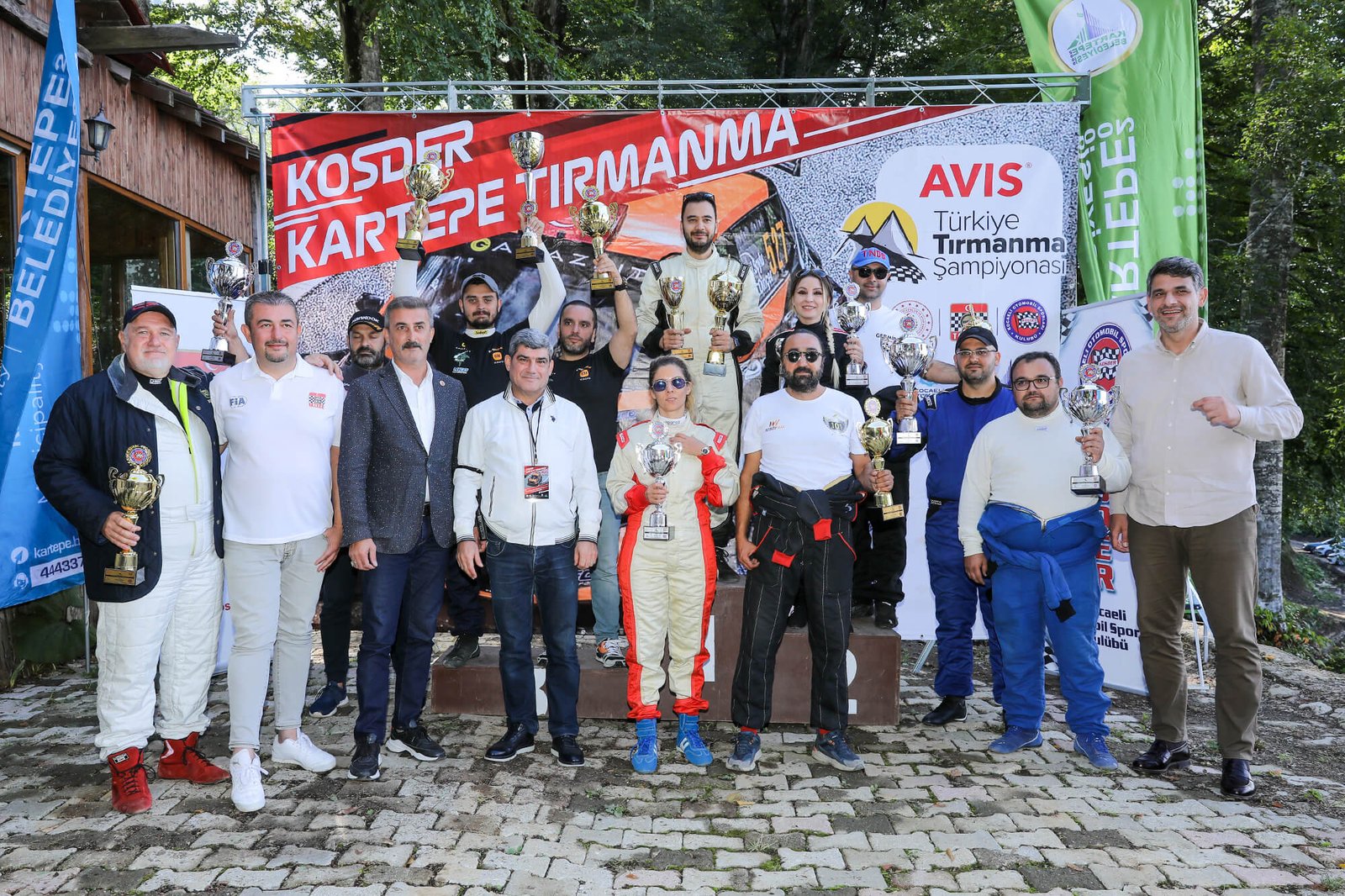 Kartepe Tırmanmada Büyük Çekişme