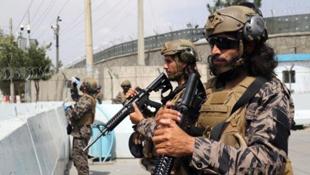 ABD’nin terk etmesinden sonra Taliban’ın kontrolüne geçen Kabil Havaalanı’nı Türk basını görüntüledi