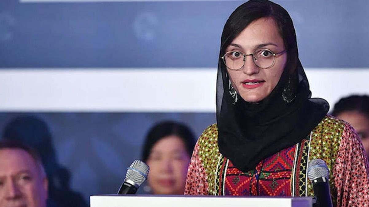 Afganistan’ı terk eden ülkenin ilk kadın belediye başkanı Ghafari, Taliban liderine seslendi: Ortaya çık