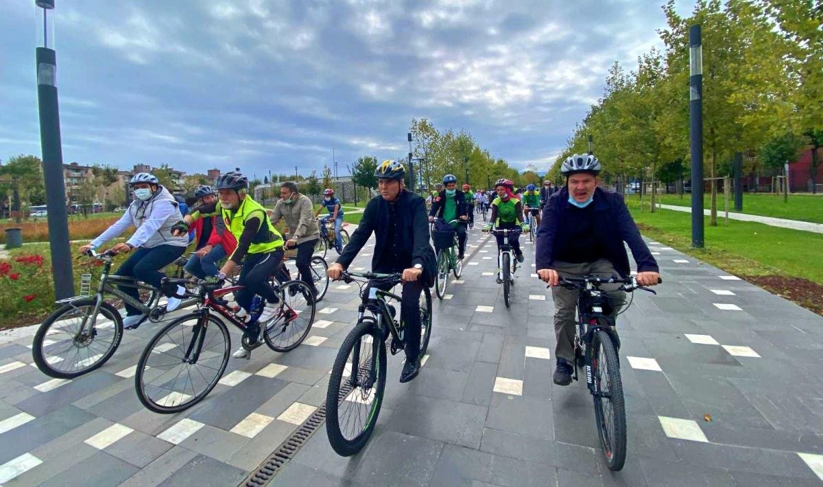 Arabalar yerini pedallara bıraktı