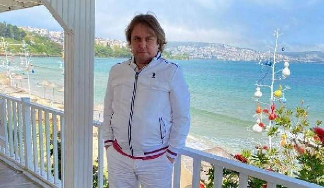 Aşı olmayan doktor hayatını kaybetti