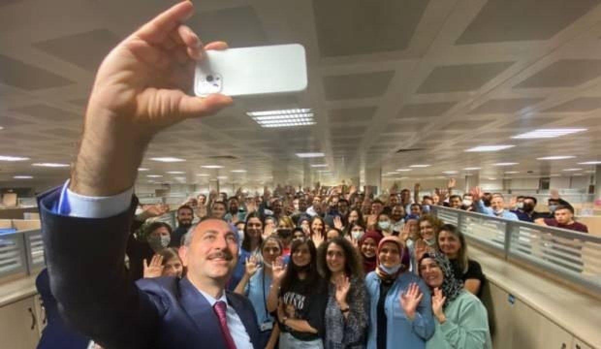 Bakan Gül UYAP güncellemesini takip etti