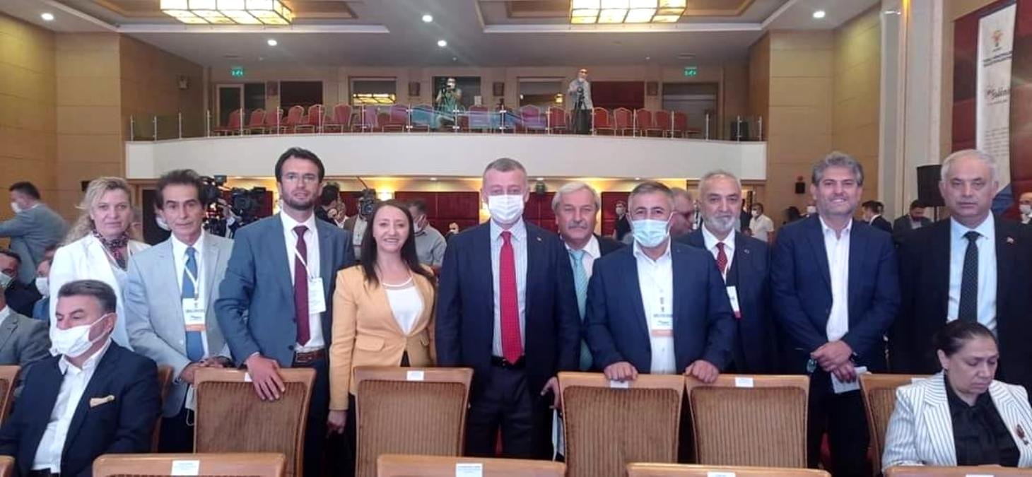 Bilecik AK Parti heyeti Mahallî İdareler Bölge Toplantısına katıldı