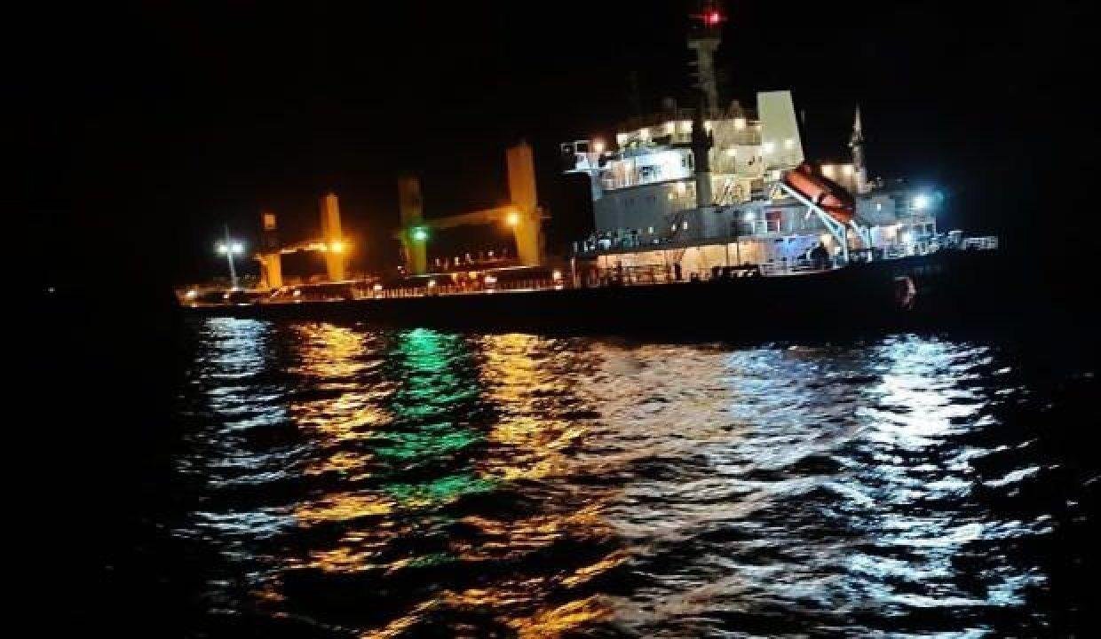 Bozcaada açıklarında korkutan gemi kazası