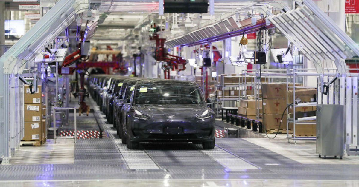 Çin’deki elektrik kesintisi Apple ve Tesla’yı da vurdu