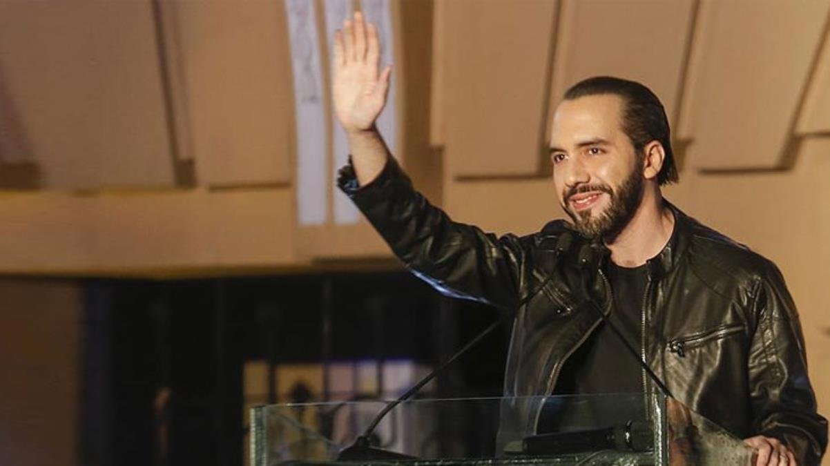 El Salvador Devlet Lideri Bukele, Twitter’da kendini “diktatör” olarak tanımladı
