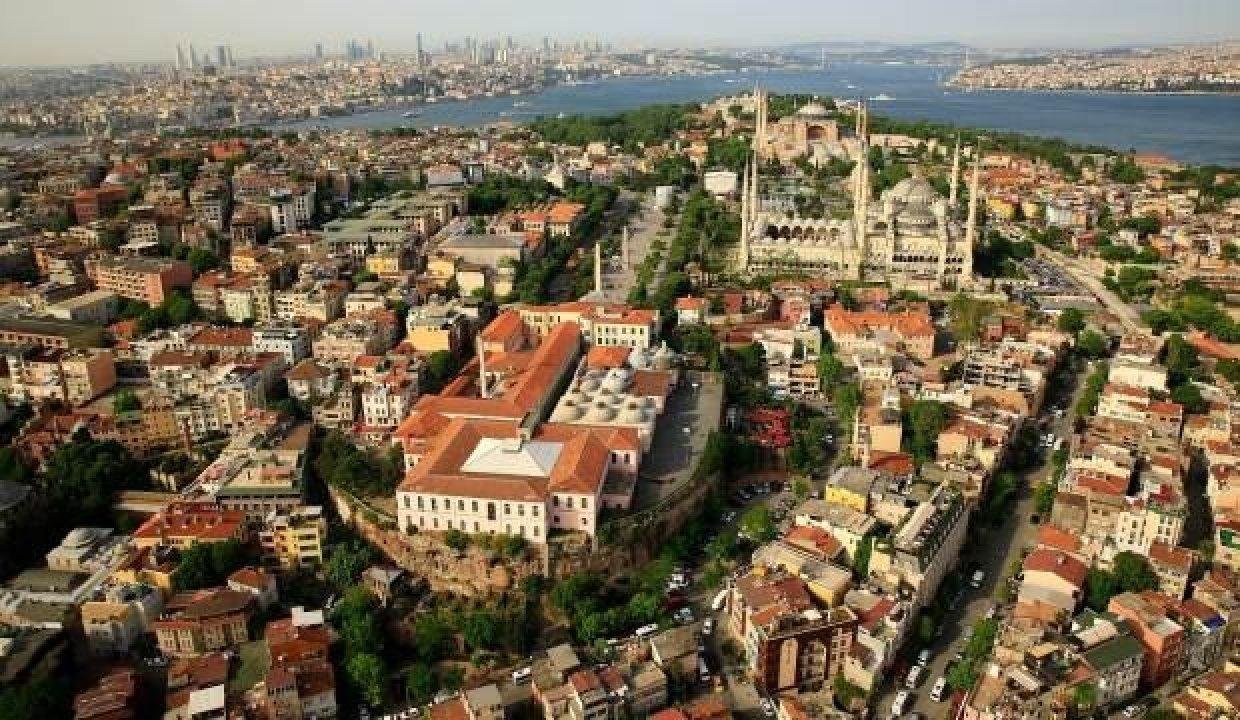 Fatih’te göçmenlere konut kiralanması yasaklandı: 8 ayda 7 bin göçmen gitti