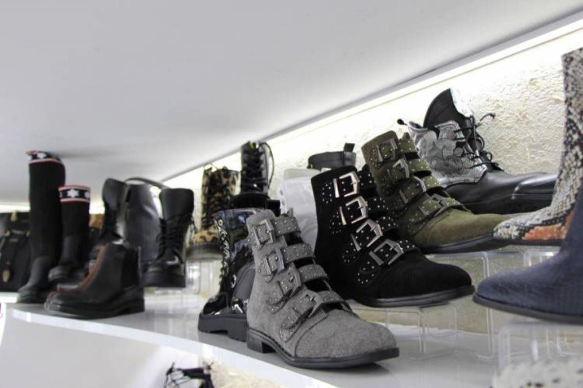 Gıda, kira, ikinci el araç derken bir fahiş fiyat artışı daha! Ayakkabılar yüzde 100’e varan oranlarda zamlandı