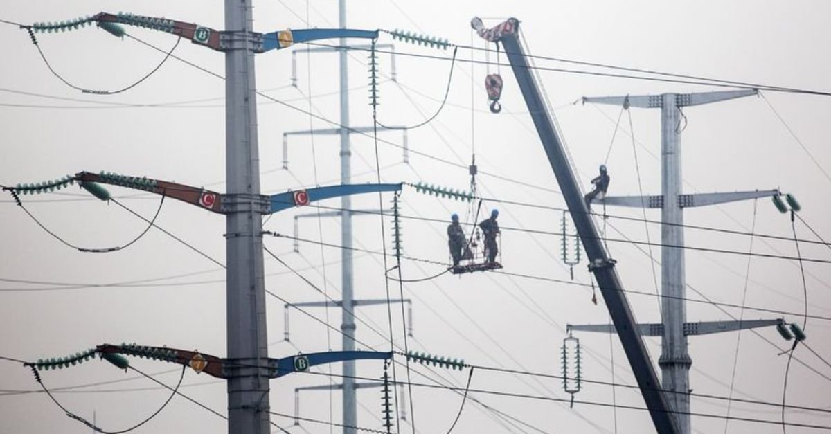 Güç krizi yaşayan Çin elektriğe artırım planlıyor