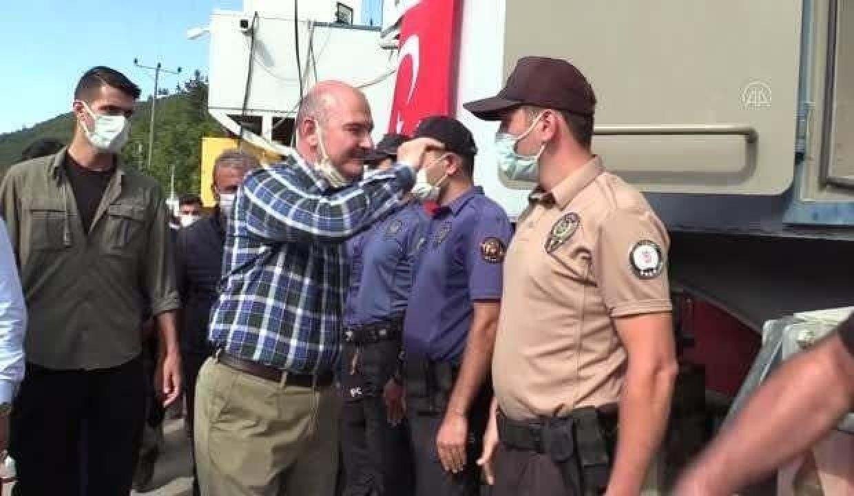 İçişleri Bakanı Soylu, sel bölgesi Bozkurt’ta incelemelerde bulundu