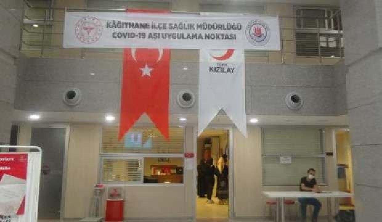 İstanbul Adalet Sarayı’nda randevusuz aşılama noktası kuruldu