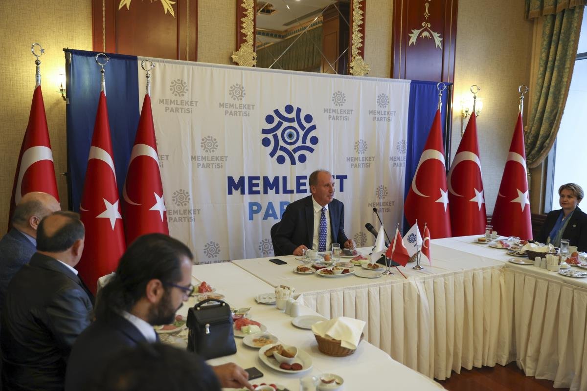 Memleket Partisi Genel Başkanı İnce, gazetecilerle kahvaltıda bir araya geldi Açıklaması