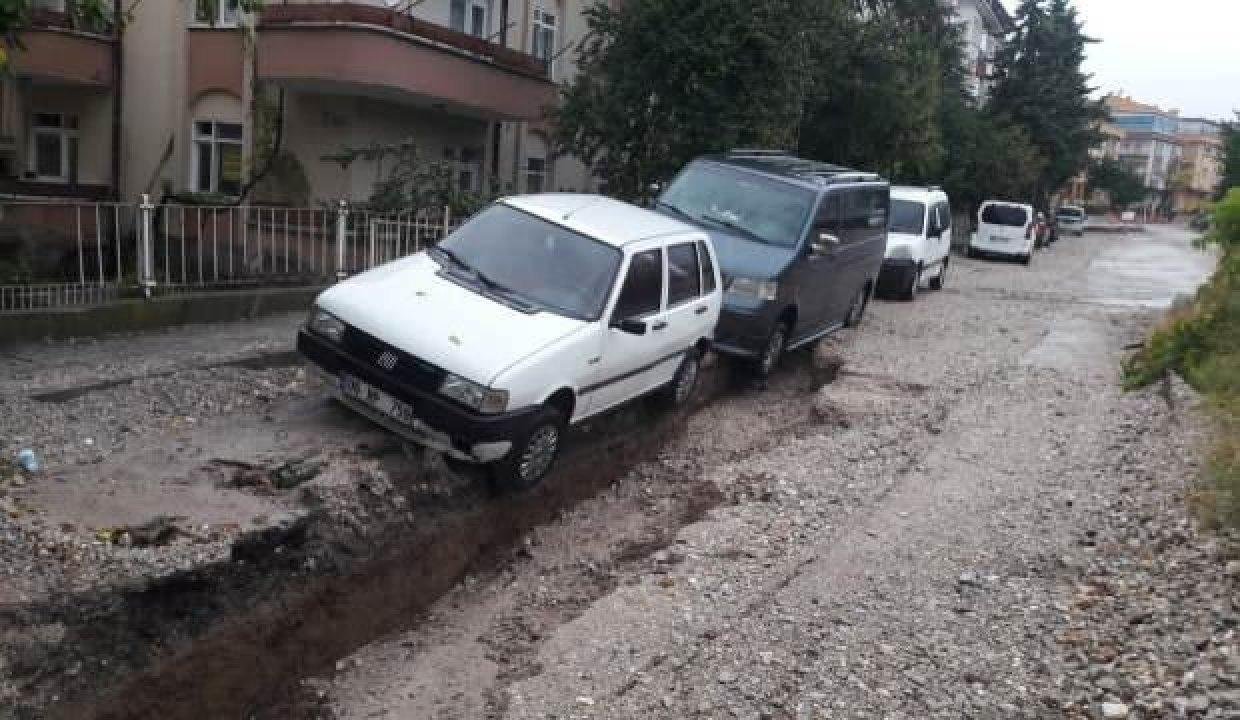Obruktan sonra şimdi de yarık! Ankara’da tedirgin eden görüntü