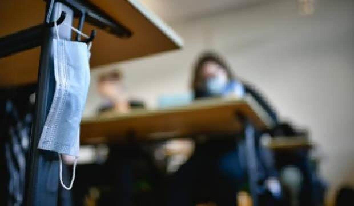 Öğrenciler korona oldu 7 sınıf karantinaya alındı