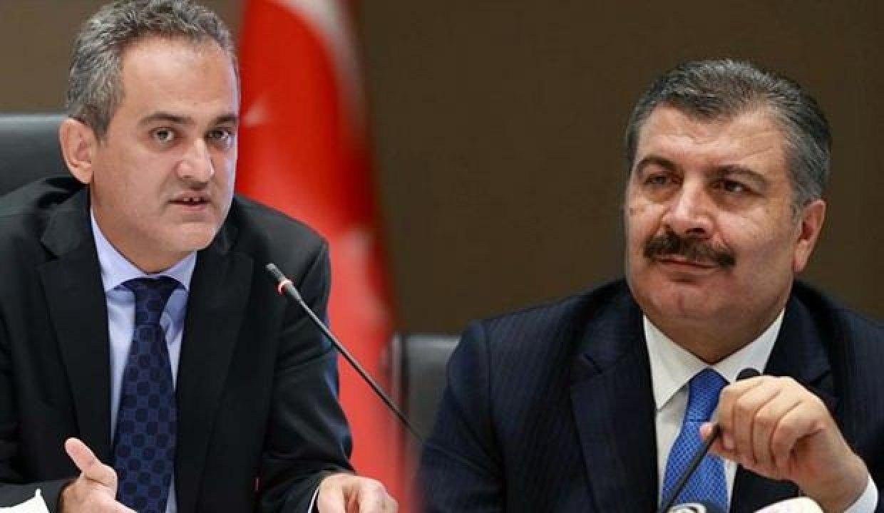 Öğrencilerin okula gideceği gün sayısı düşecek mi? MEB 2021-2022 haftada kaç gün yüz yüze eğitim olacak?