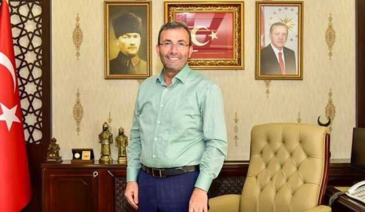 Pendik Belediyesi’nden alkış alacak hareket! Yeni üniversitelilere 750 TL destek