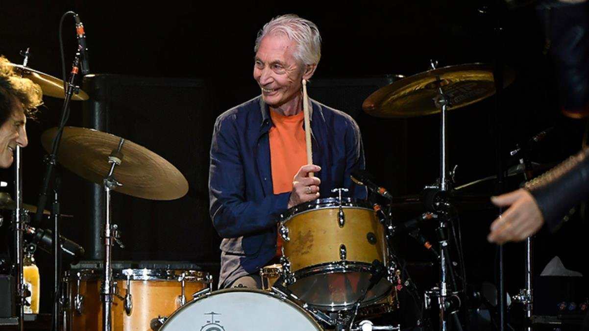 Rolling Stones’un davulcusu Charlie Watts 80 yaşında hayatını kaybetti