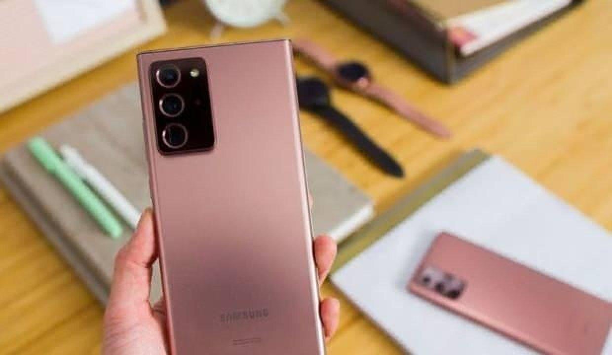 Samsung efsane serinin fişini çekti