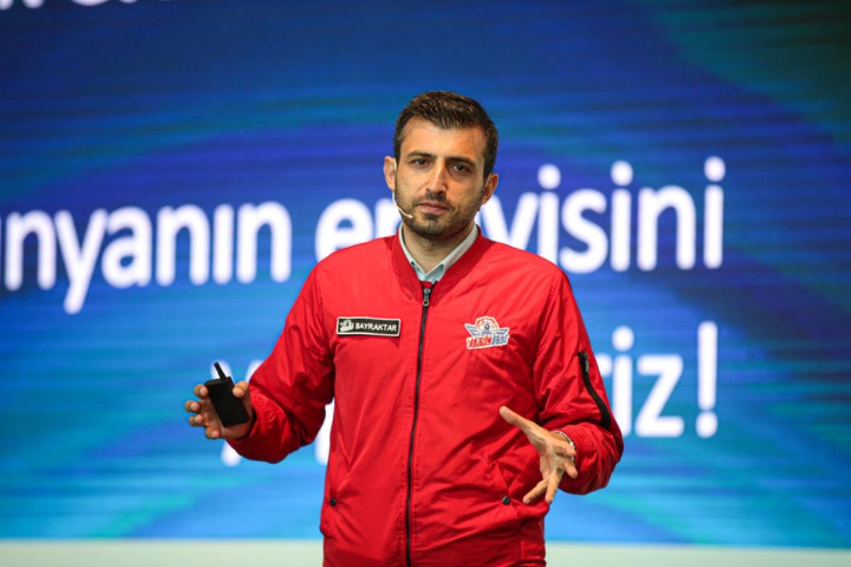 Selçuk Bayraktar’dan Türkiye’nin uçan arabası Cezeri ile ilgili dikkat çeken bildiri: Herkesi çarçabuk pilot yapacak