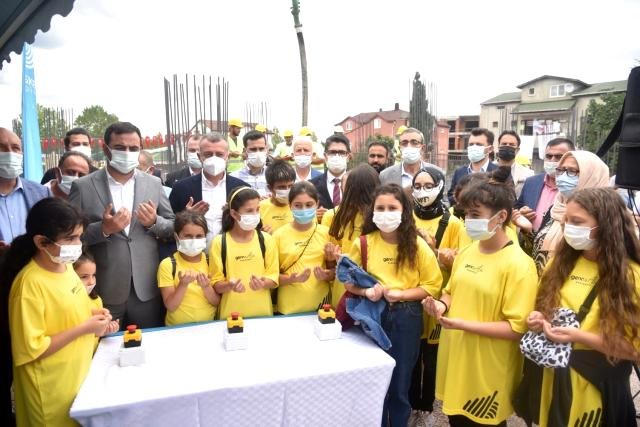 Son dakika haber… Gençleri heyecanlandıran dev projenin temelini çocuklar attı