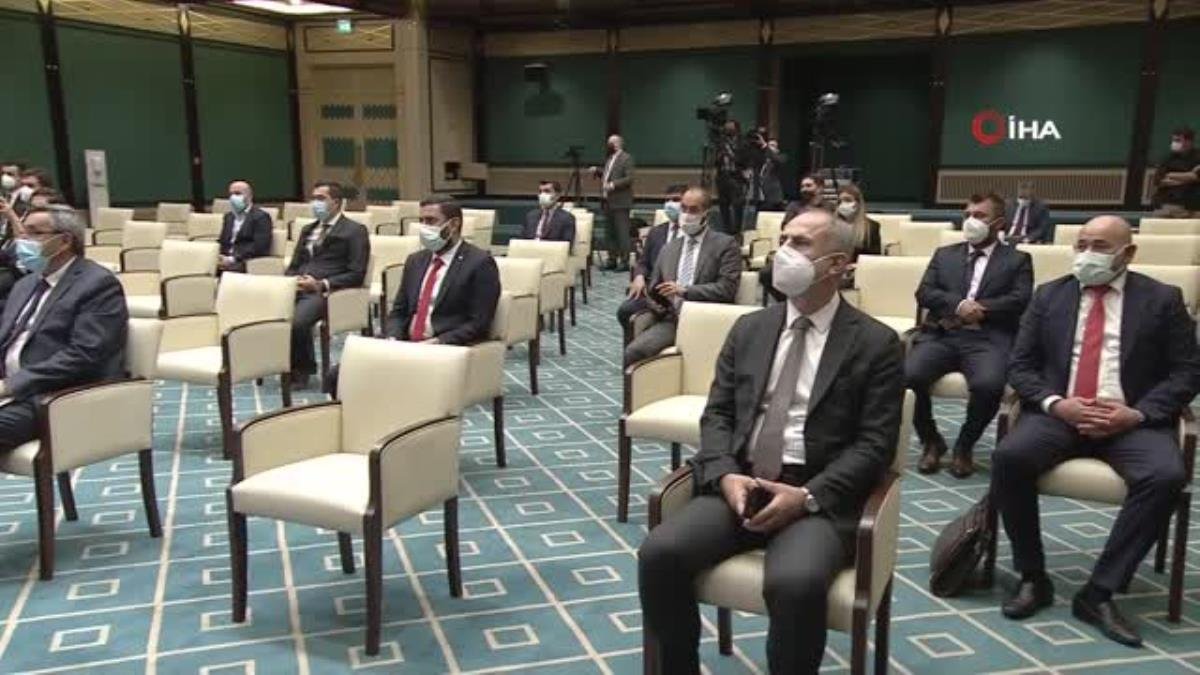 Son dakika haberleri: Cumhurbaşkanı Yardımcısı Oktay: “Ülkemizin deniz yetki alanını karasuları ile sonlandırmaya çalışan anlayış cehaletin yansımasıdır”