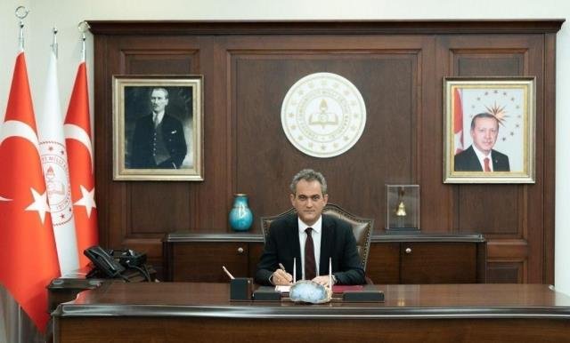 Son dakika haberleri: Milli Eğitim Bakanı Özer 15 bin yeni öğretmen atama müjdesini değerlendirdi Açıklaması