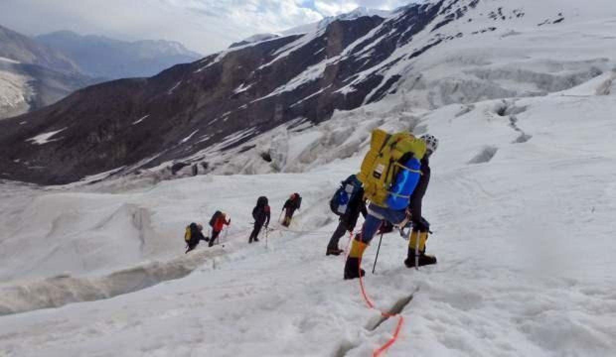 Tarihi bir tırmanış: İHH ekipleri Kırgızistan’daki zirvede!