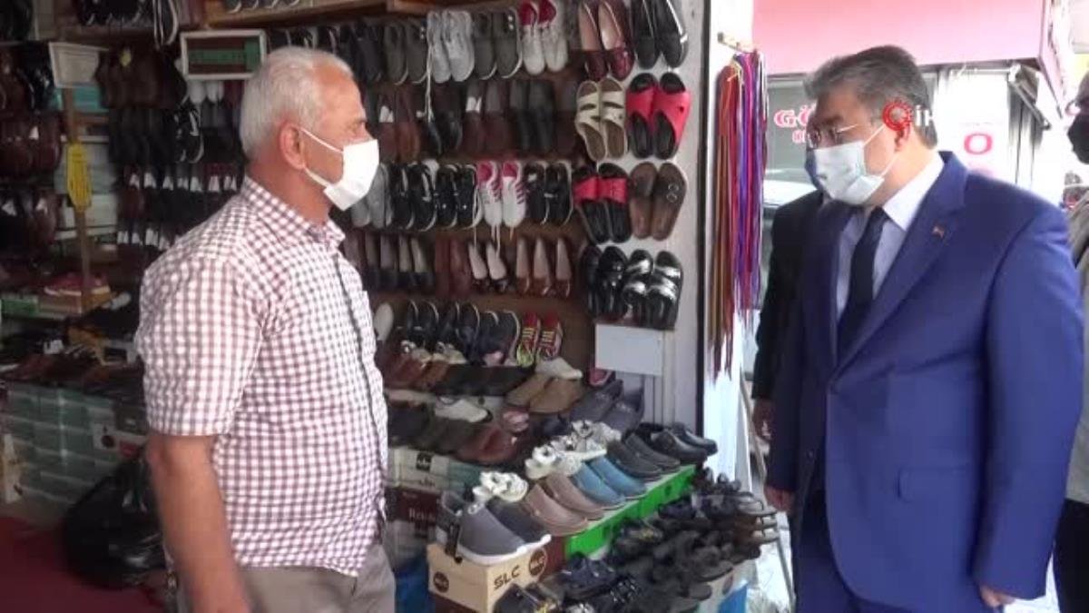 Vali Yılmaz esnafı ziyaret edip “Aşıları olduk mu” diye sordu