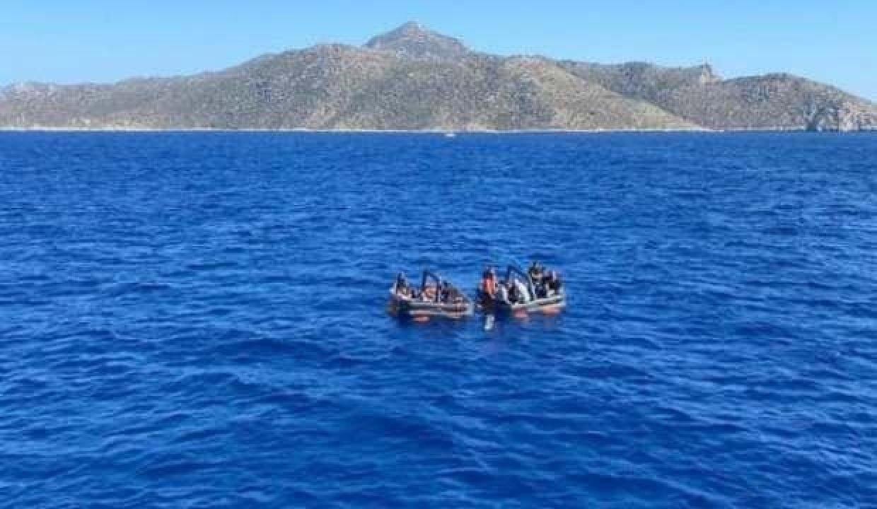 Yunanistan’ın Türk kara sularına ittiği 49 sığınmacı kurtarıldı