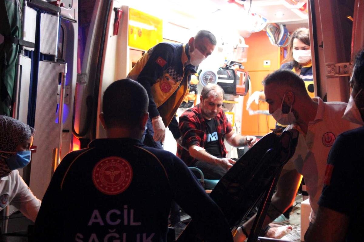 Çakmak gazı patladı, konut yandı: 2 yaralı