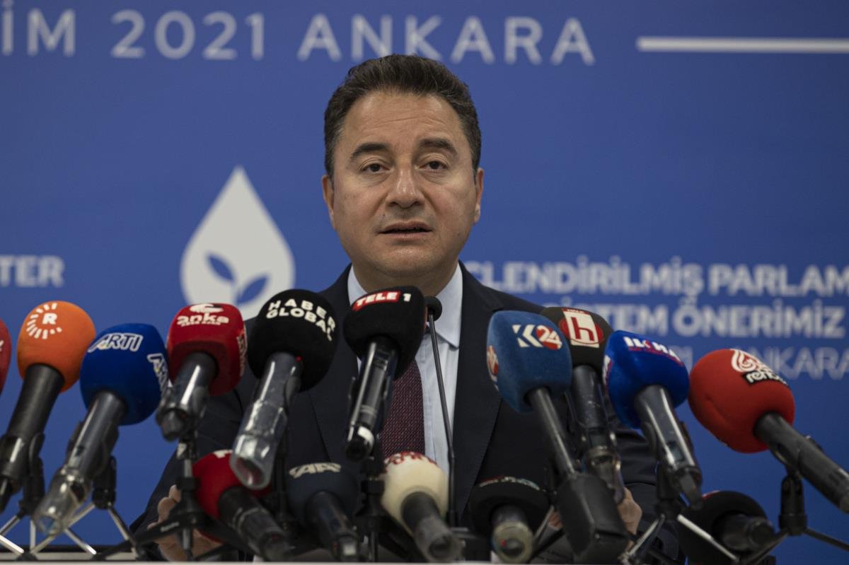 DEVA Partisi Genel Lideri Babacan, partisinin “güçlendirilmiş parlamenter sistem çalışması”nı açıkladı Açıklaması