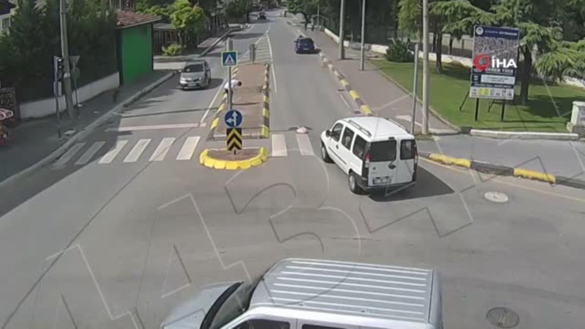 Dikkatsizliğin bu kadarı: Köpek bile bu kaza karşısında şaşırdı kaldı