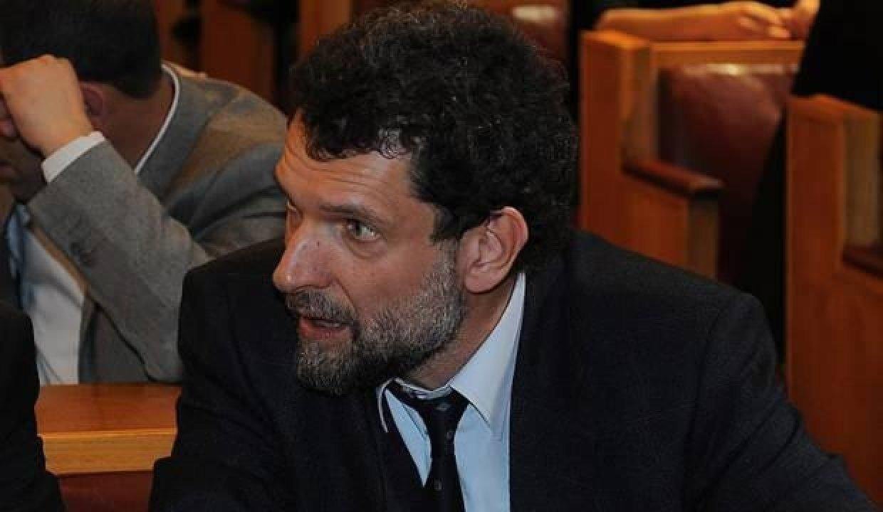 Eş vakitli düğmeye bastılar! Osman Kavala üzerinden kirli tezgah