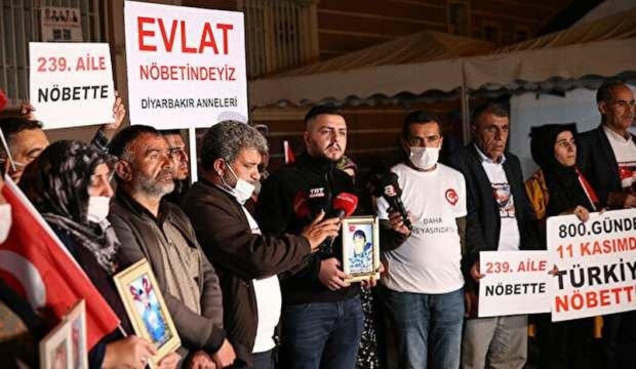 Evlat nöbetine katılan aile: Akan bütün kanlar HDP’den geçiyor