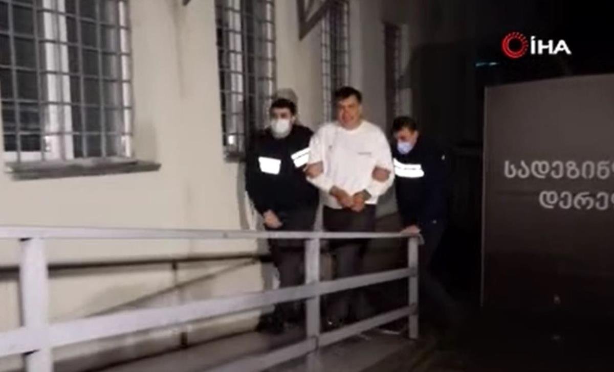 Gürcistan halkı mahallî seçim için sandık başında