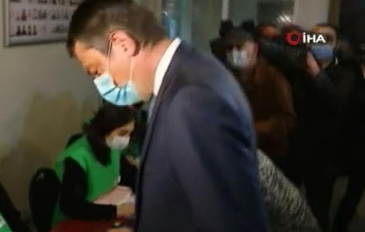 Gürcü önderler lokal seçimde oylarını kullandı