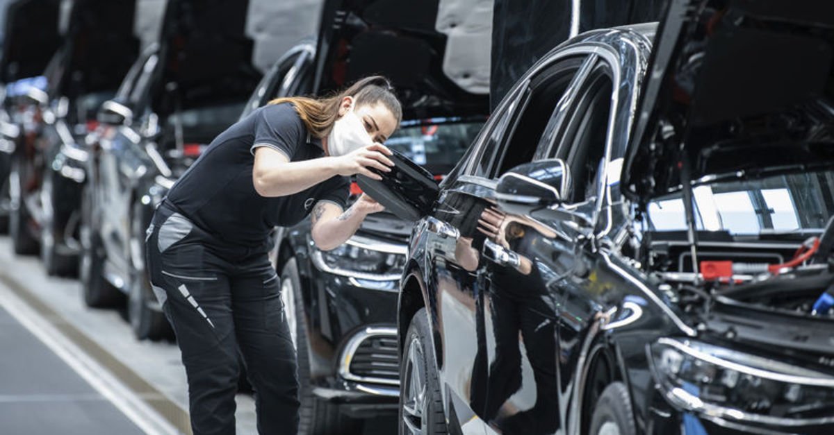 Hammadde darlığı Almanya’da yatırımcı beklentisini vurdu