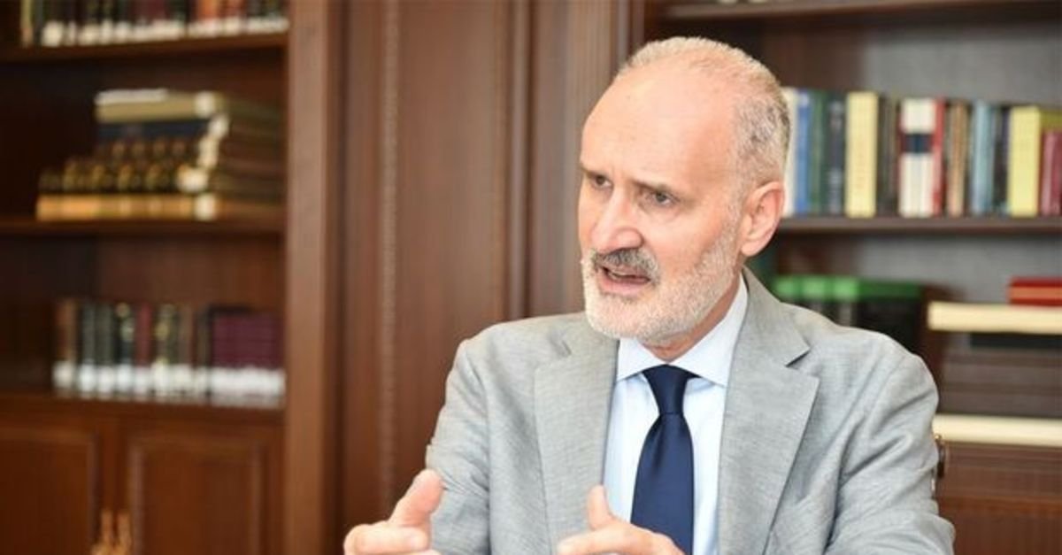 “Kamu bankalarının faiz indiriminin olumlu yansımalarını göreceğiz”