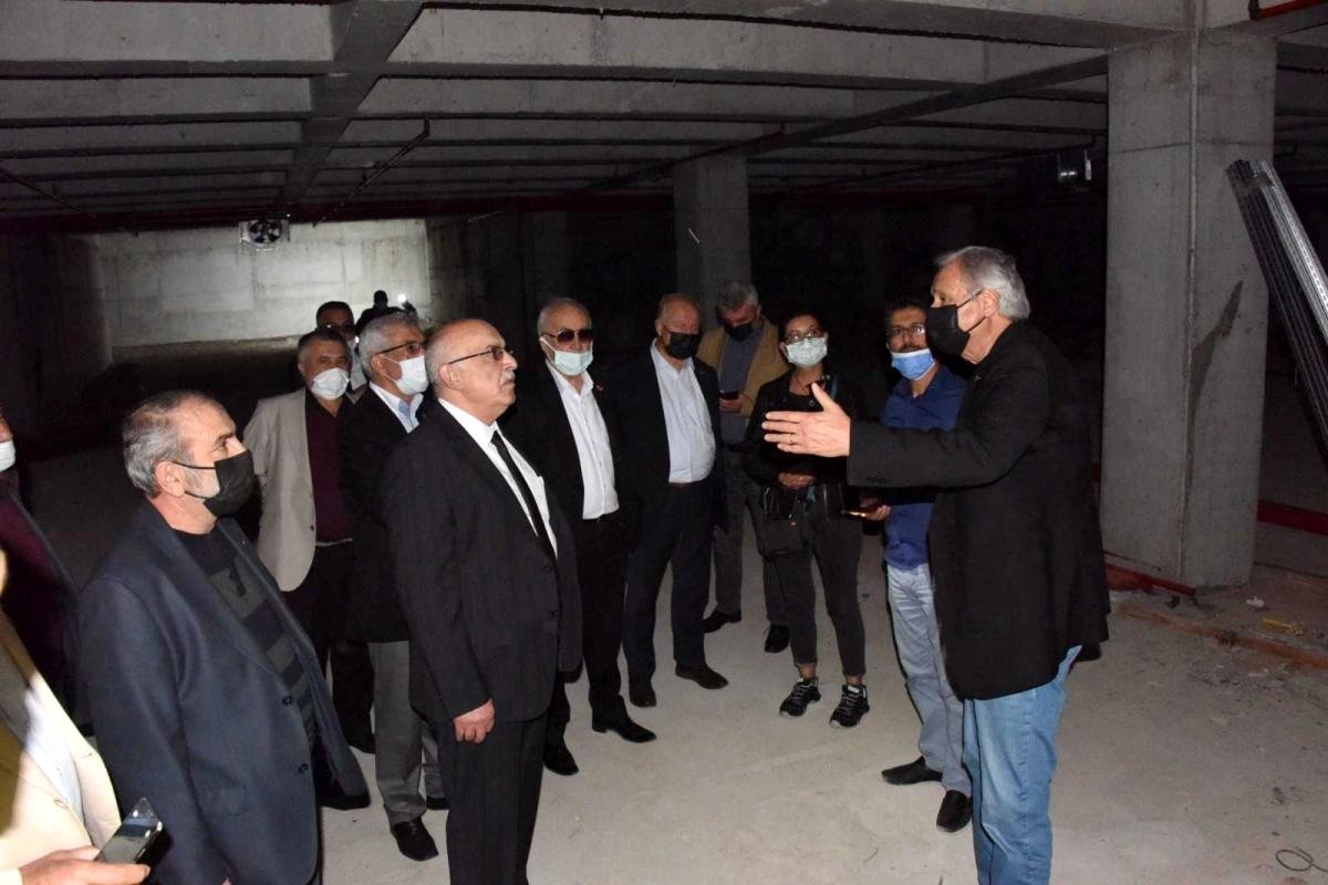 Lider Bakkalcıoğlu belediye tesislerini tanıttı