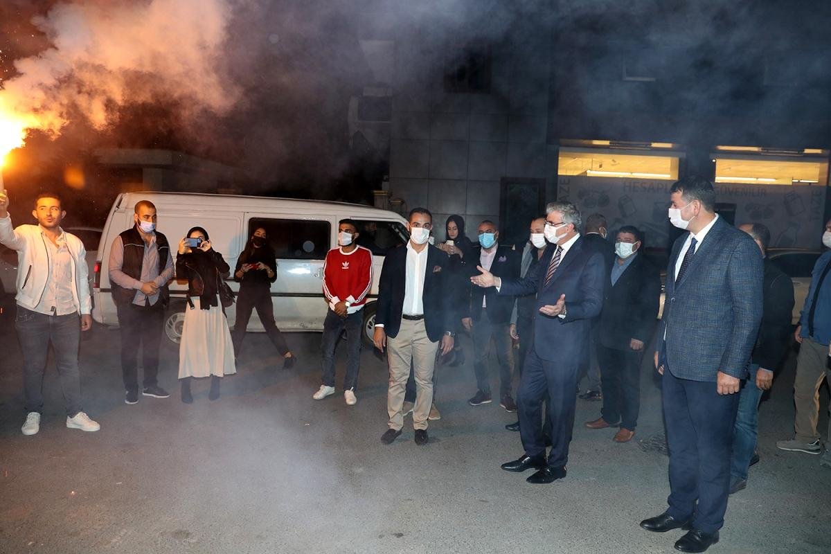 Lider Ulu, gençlik merkezinin açılışını yaptı