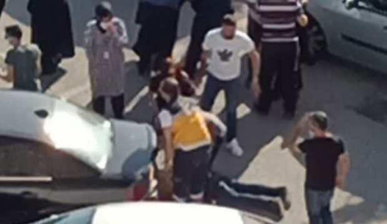 Park yeri için arbede etti: 1’i çocuk 2 kişiyi ezdi