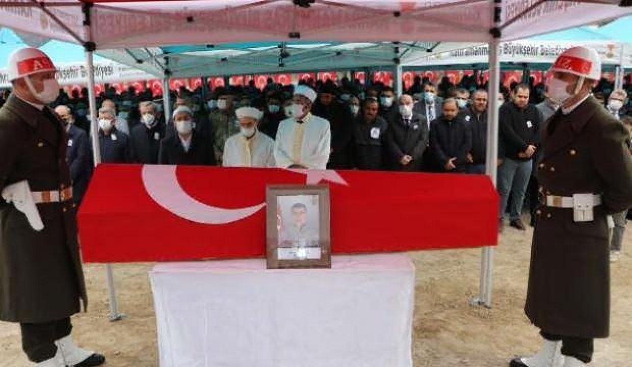 Şehit Kontratlı Er Sel, son seyahatine uğurlandı