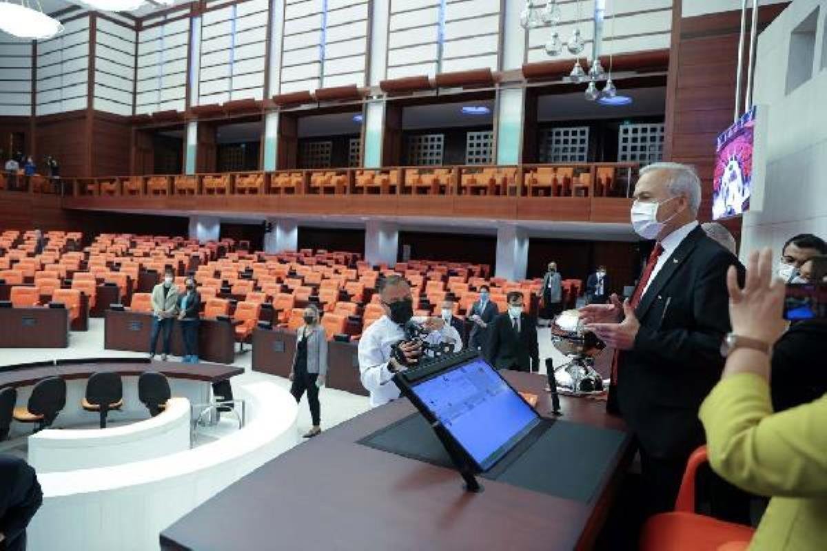 TBMM Genel Sekreteri Kumbuzoğlu, yenilenen genel heyet salonunu tanıttı