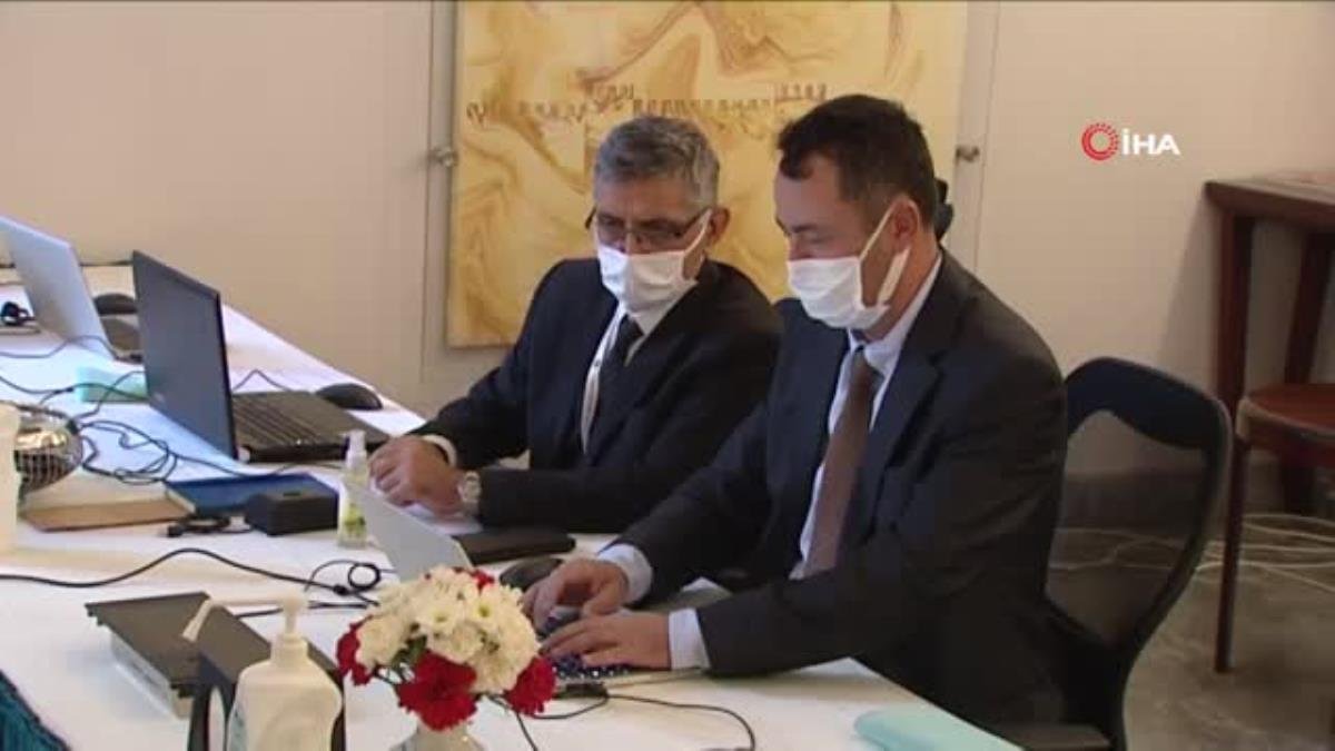 TBMM’de milletvekilleri parmak izi veriyor