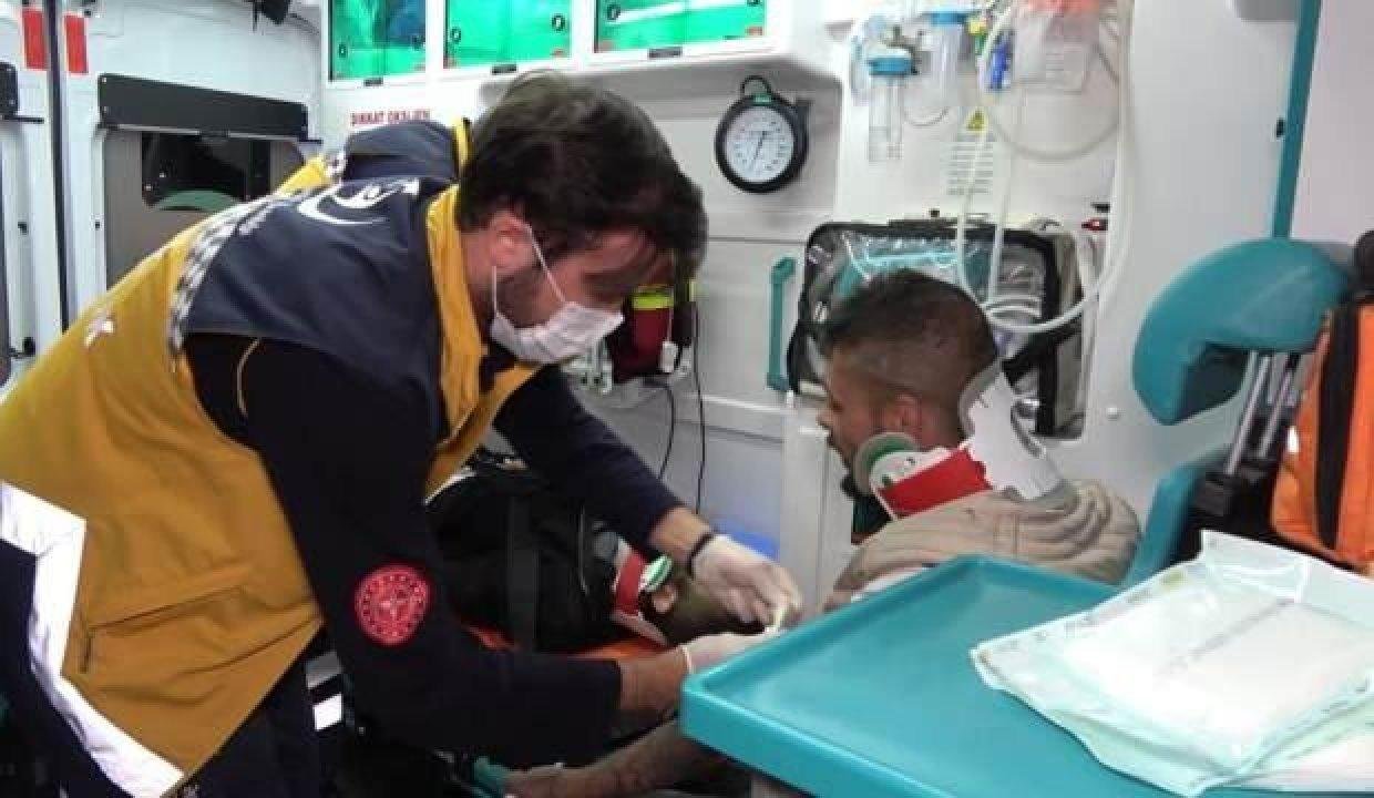 Trafikte endişe dolu anlar, bir anda araç üzerlerine uçtu: 3’ü ağır 4 yaralı