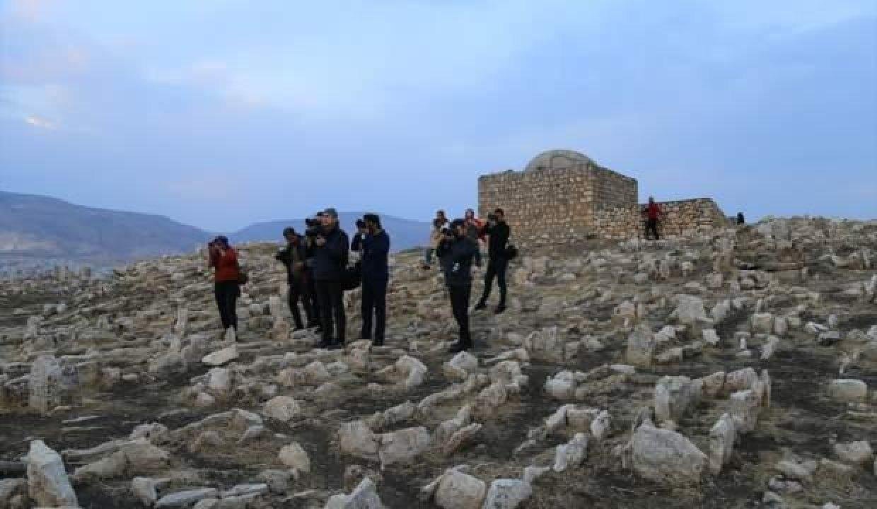 100 dolayında fotoğrafçı “Gökyüzü” için Hasankeyf’te buluştu