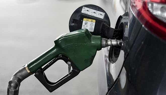 Akaryakıtta zam yağmuru gelebilir!